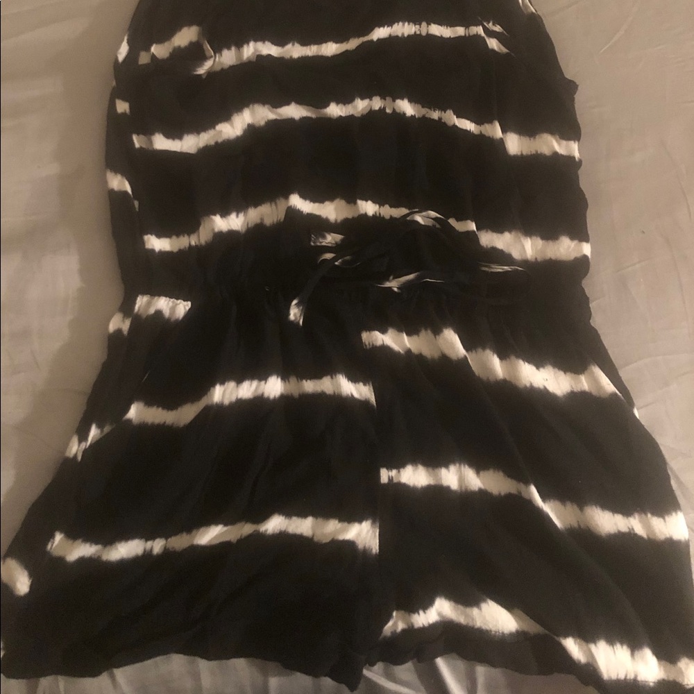 • cute romper, GIRL ! Open back •